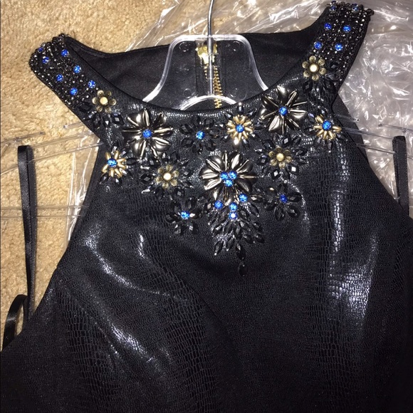 Blue and Black two piece, earrings, size 4-6, 5’6” - Picture 6 of 8